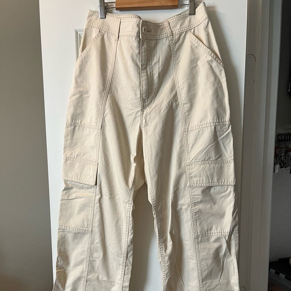 Abercrombie & Fitch Cream Straight Leg Pants Relaxed Fit